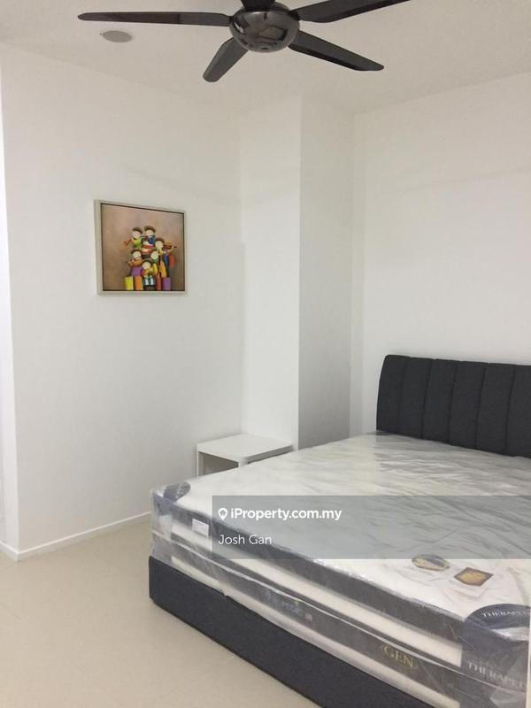 For Rent - Arcoris SOHO
