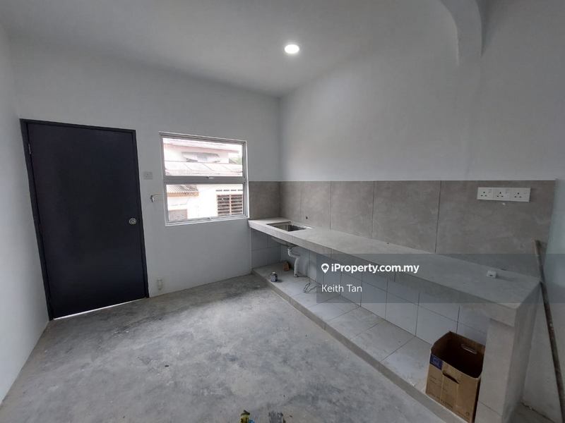 1-storey Terraced House for Sale in Taman Ayer Keroh Heights, Ayer Keroh by Keith Tan - iProperty.com.my