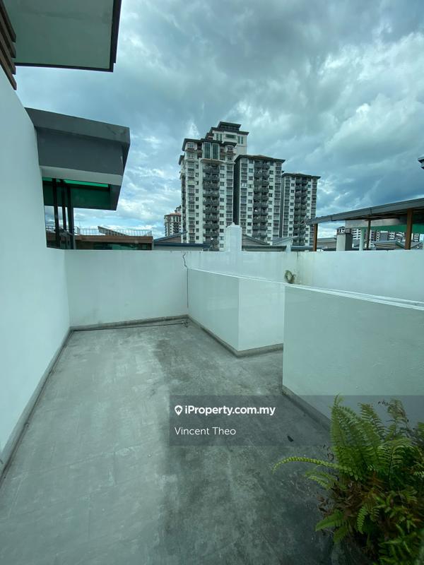 3.5-storey Terraced House for Sale in Taman Ampang Hilir, Ampang by Vincent Theo - iProperty.com.my
