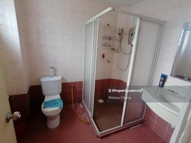 Rumah Teres 2.5-Tingkat untuk Dijual di Taman Bukit Serdang, Seri Kembangan oleh Melissa Chong - iProperty.com.my