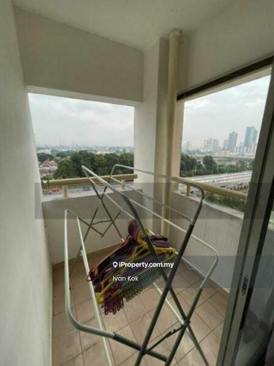 Kondominium untuk Dijual di D'aman Crimson oleh Ivan Kok - Balcony - iProperty.com.my