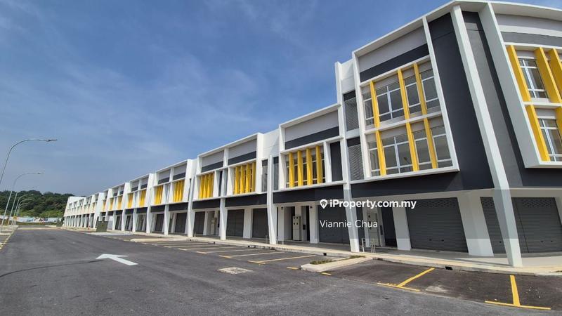 Shop for Rent in Bandar Tasik Puteri, Rawang by Viannie Chua - iProperty.com.my