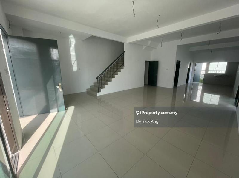 Semi-Detached House for Sale in Taman Scientex Rawang, Rawang by Derrick Ang - iProperty.com.my