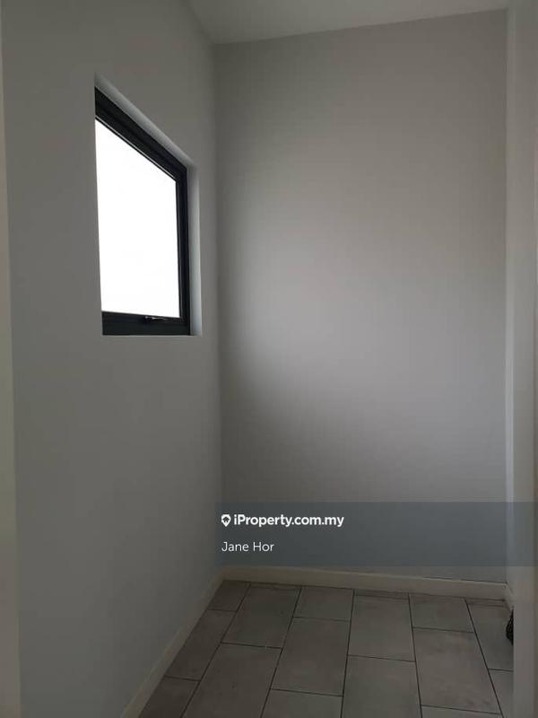 Rumah Berangkai 3 Tingkat untuk Dijual di 16 Sierra, Puchong oleh Jane Hor - iProperty.com.my