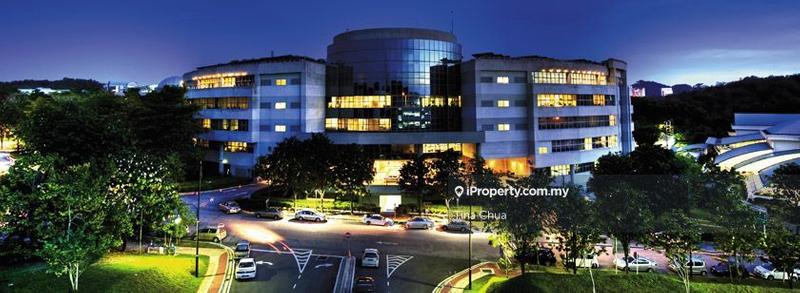For Rent - Bukit Jalil's En-Bloc Office Building: Ample Parking