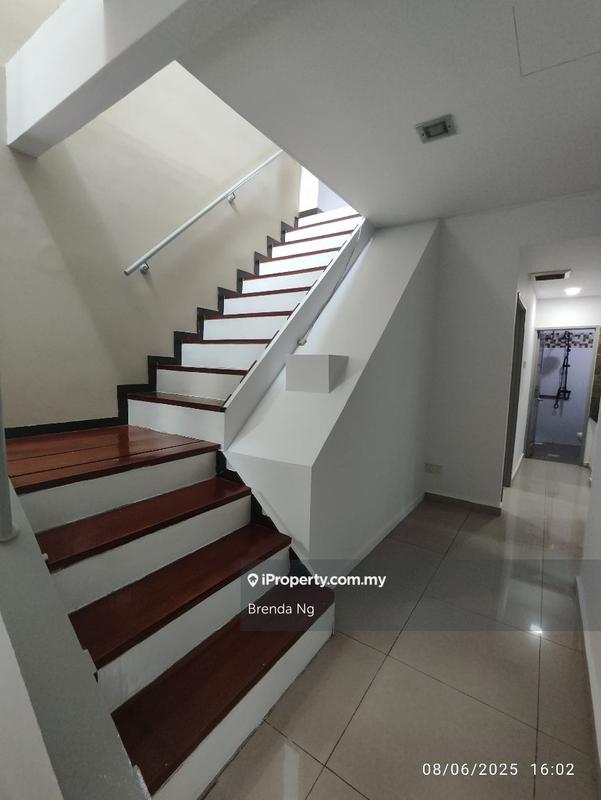 Rumah Berangkai 2.5 Tingkat untuk Disewa di SS18, Subang Jaya oleh Brenda Ng - iProperty.com.my