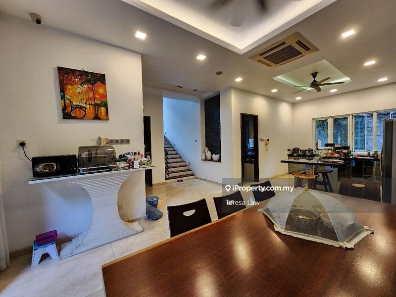 Bungalow House for Sale in Taman Equine, Seri Kembangan by Teresa Law - iProperty.com.my