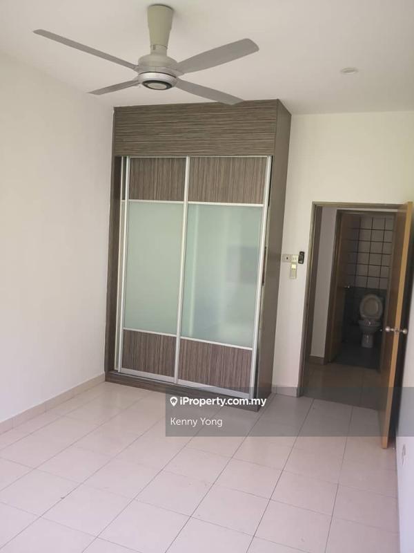 Townhouse for Sale in Kelana Jaya, Petaling Jaya by Kenny Yong - iProperty.com.my