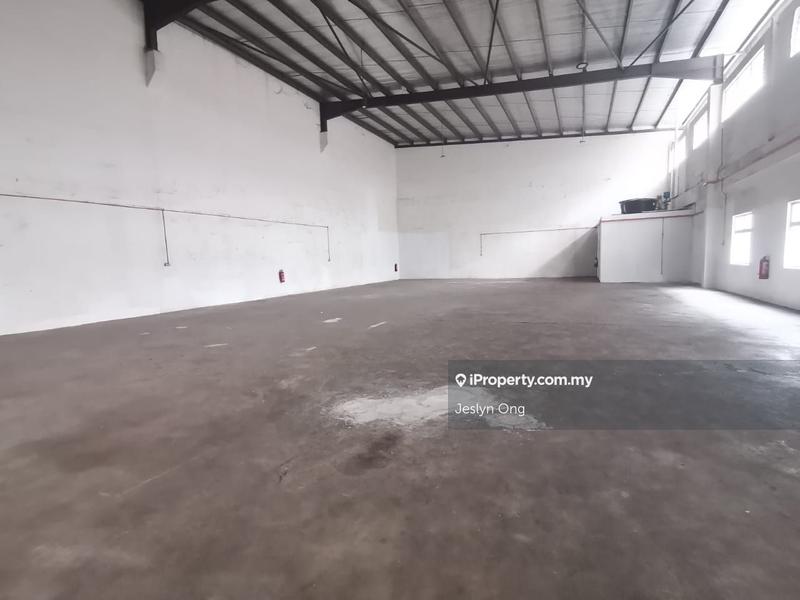 For Rent - 1.5 storey Cluster Factory at Jln Cemerlang Desa Cemerlang for Rent