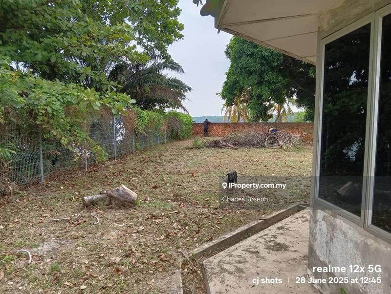 Banglo untuk Dijual di Tanjung Gemok, Port Dickson oleh Charles Joseph - Facing seawards. - iProperty.com.my