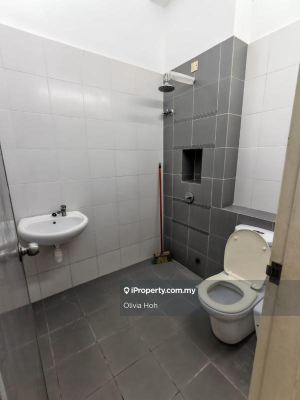 Rumah Berangkai 2 Tingkat untuk Dijual di Setia Indah, Setia Alam oleh Olivia Hoh - iProperty.com.my