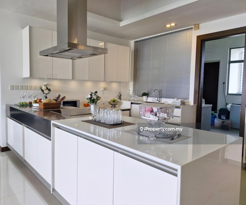 Condominium for Sale in Infinity Beachfront Condominium by Billy Teh - iProperty.com.my