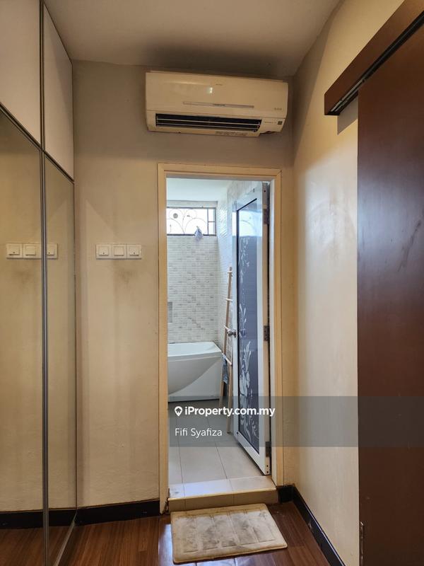 Rumah Berkembar untuk Dijual di Kelana Jaya, Petaling Jaya oleh Fifi Syafiza - iProperty.com.my