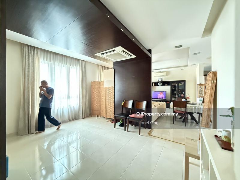 For Sale - Riana Green East