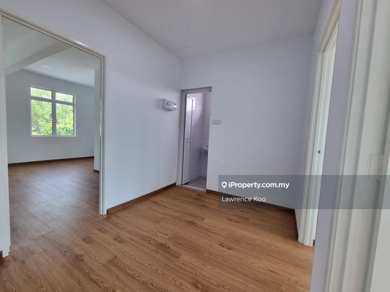 Rumah Berangkai 2 Tingkat untuk Dijual di Taman Bukit Cheng, Cheng oleh Lawrence Koo - iProperty.com.my