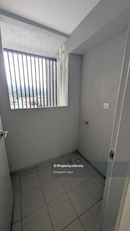 For Sale - Emerald 9