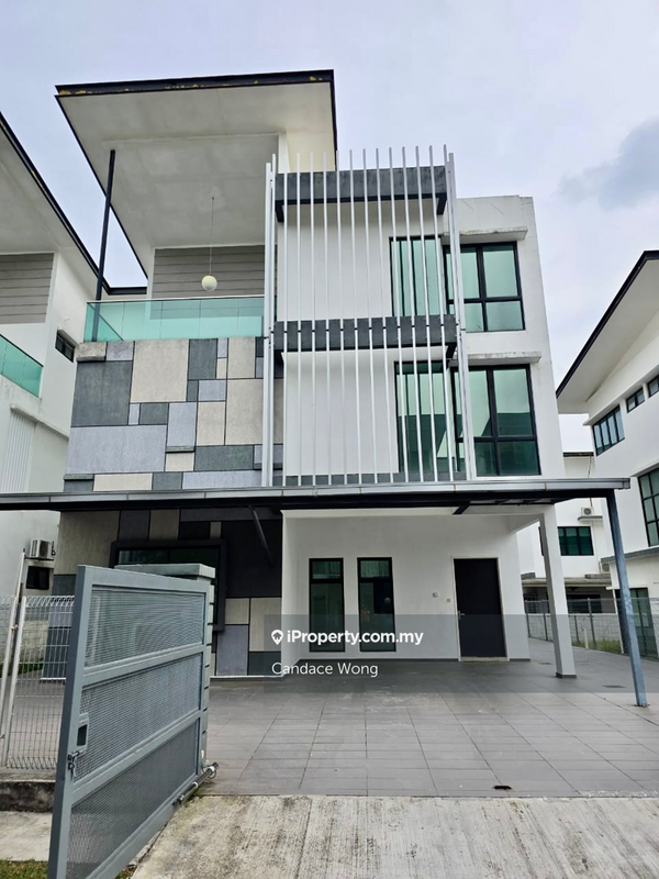 Rumah Berkembar untuk Dijual di Taman Villa Perdana, Kajang oleh Candace Wong - iProperty.com.my