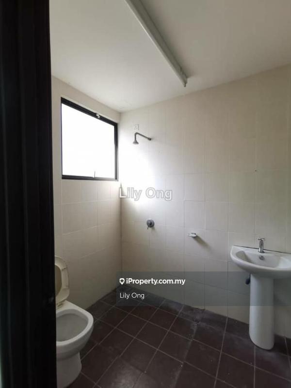 3-storey Terraced House for Sale in SOUTHBAY RESIDENCE, Batu Maung by Lily Ong - iProperty.com.my