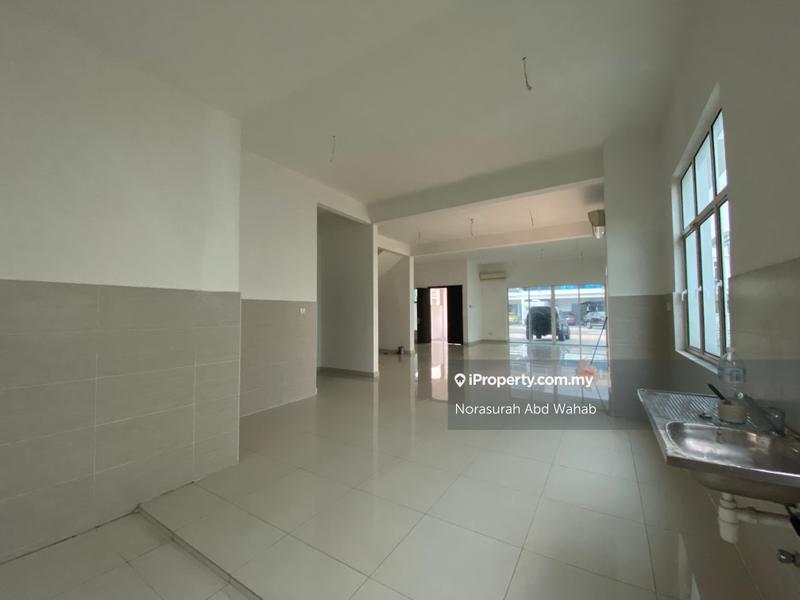 Rumah Berkembar untuk Dijual di MyDiva Perdana Lakeview East Cyberjaya, Cyberjaya oleh Norasurah Abd Wahab - iProperty.com.my