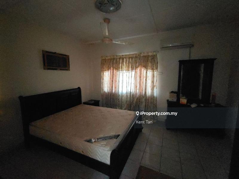 2-storey Terraced House for Sale in Taman Pinggiran Putra, Seri Kembangan by Kent Tan - iProperty.com.my