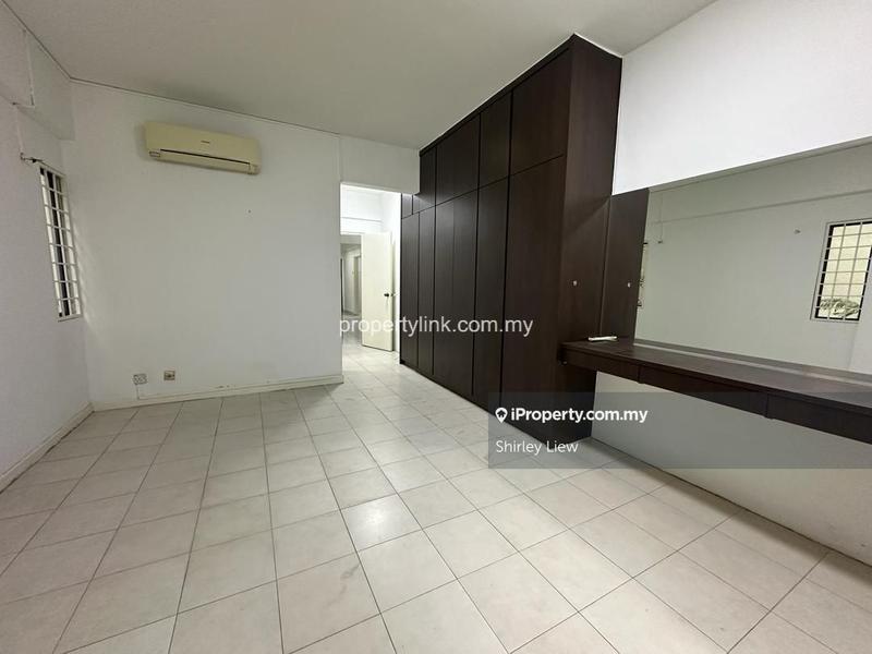 For Rent - Maxwell Towers