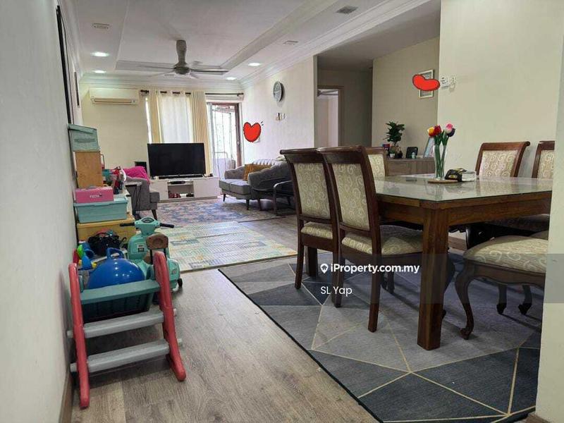 Kondominium untuk Dijual di Amadesa Resort Condominium oleh SL Yap - Living Room - iProperty.com.my