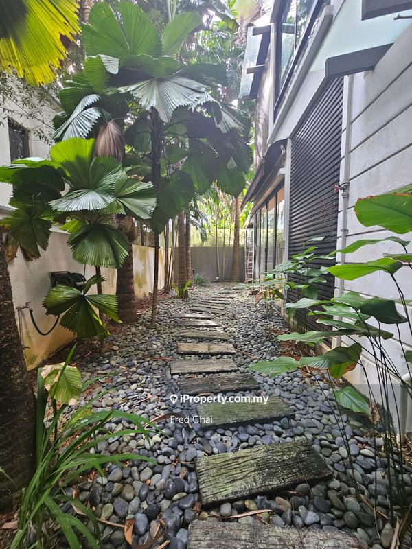 Bungalow House untuk Dijual di Bukit Gita Bayu, Seri Kembangan oleh Fred Chai - iProperty.com.my