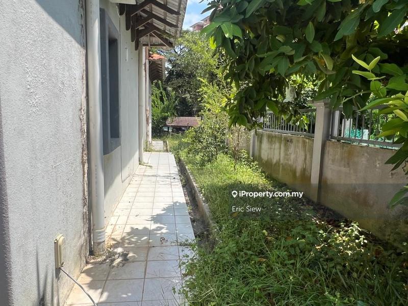 Rumah Berkembar untuk Dijual di Sungai Long, Bandar Sungai Long oleh Eric Siew - iProperty.com.my
