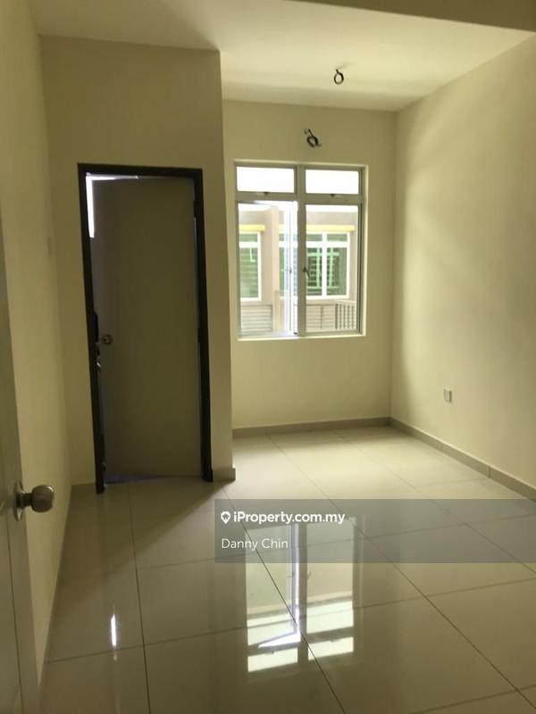 2-storey Terraced House untuk Dijual di Taman Banting Baru, Banting oleh Danny Chin - iProperty.com.my