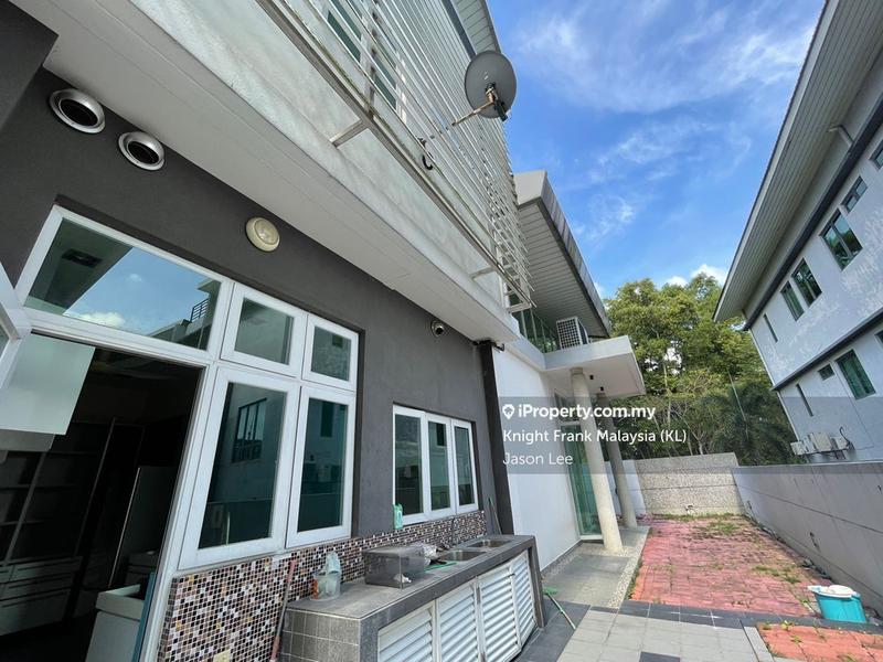 Bungalow House untuk Dijual di Country Heights Damansara, Kuala Lumpur oleh Jason Lee - iProperty.com.my