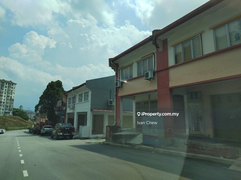 Kedai untuk Dijual di Taman Puncak Jalil, Seri Kembangan oleh Ivan Chew - iProperty.com.my
