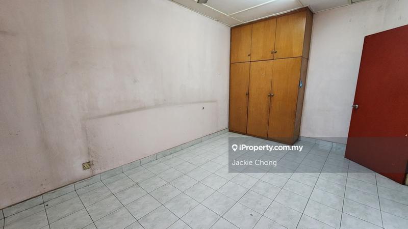 Rumah Teres 2-Tingkat untuk Dijual di Taman Overseas Union (Taman Oug), Jalan Klang Lama (Old Klang Road) oleh Jackie Chong - iProperty.com.my