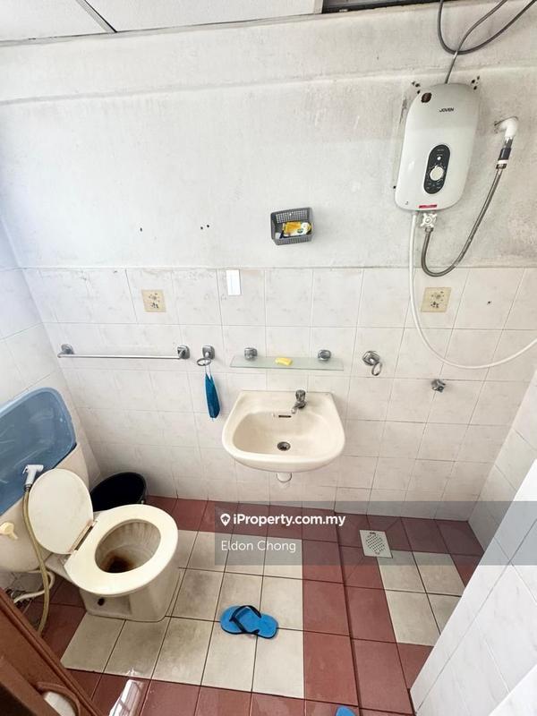 Kediaman Servis untuk Dijual di South City (Perdana Selatan) Block A & B oleh Eldon Chong - iProperty.com.my