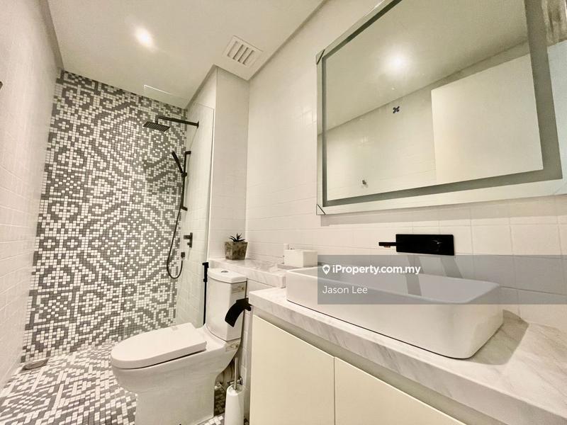 Rumah Bandar untuk Dijual di East Residence, KLGCC, Damansara Heights oleh Jason Lee - iProperty.com.my