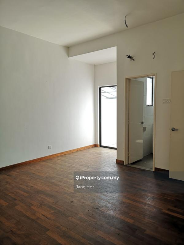 Townhouse for Sale in 16 Sierra, Puchong by Jane Hor - iProperty.com.my