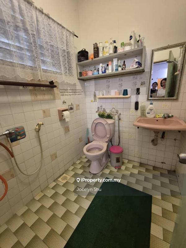 Rumah Teres 1-Tingkat untuk Dijual di Seksyen 8, Petaling Jaya oleh Jocelyn Shu - iProperty.com.my