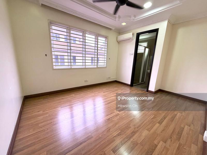 Semi-Detached House for Sale in Taman Naga Emas, Salak South by Hewson Oh - iProperty.com.my