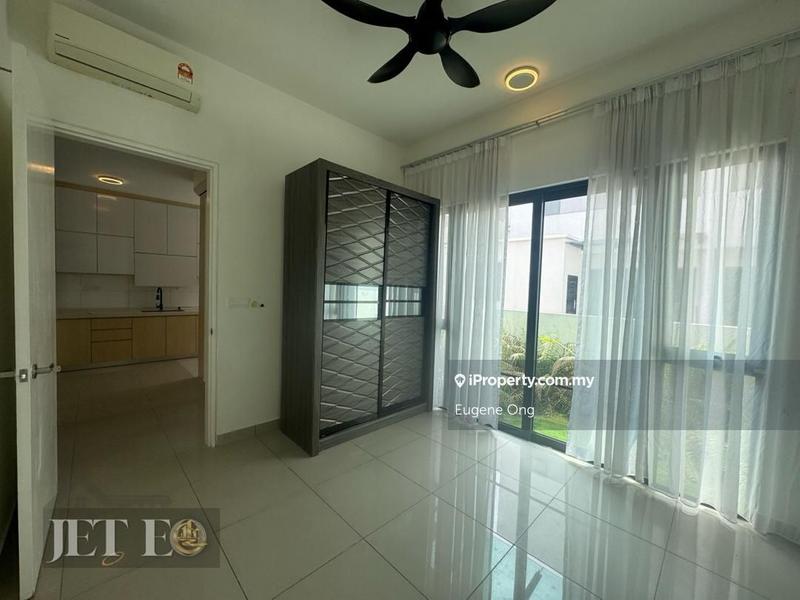 Rumah Berkembar untuk Dijual di Twentyfive7, Tanjong Duabelas oleh Eugene Ong - iProperty.com.my