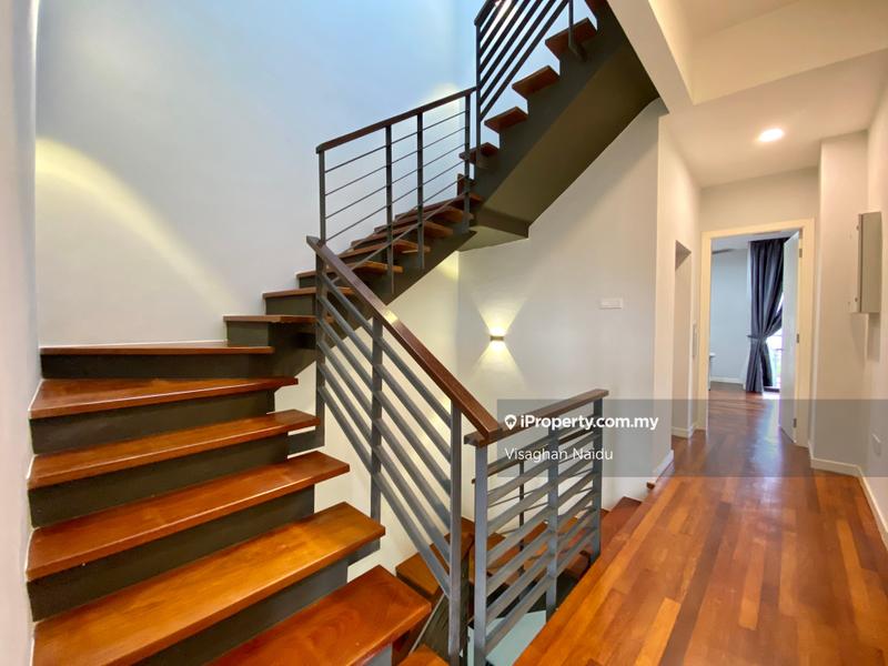 Rumah Berangkai 3.5 Tingkat untuk Dijual di Fields of Gold Villa Senja Rawang Kota Emerald, Rawang oleh Visaghan Naidu - iProperty.com.my