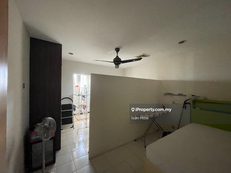 Service Residence for Sale in The Oval by Ivan How - iProperty.com.my