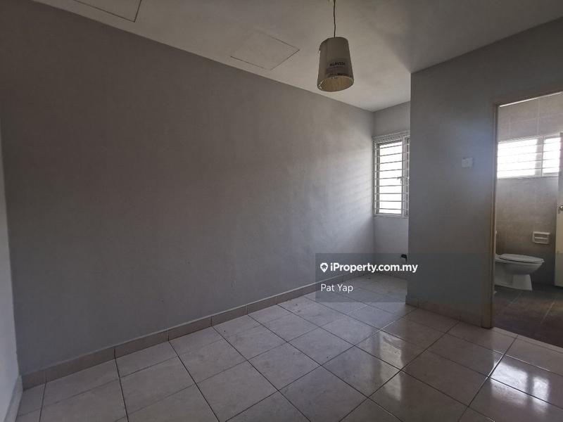 Rumah Berangkai 2.5 Tingkat untuk Dijual di Kota Kemuning, Shah Alam oleh Pat Yap - iProperty.com.my