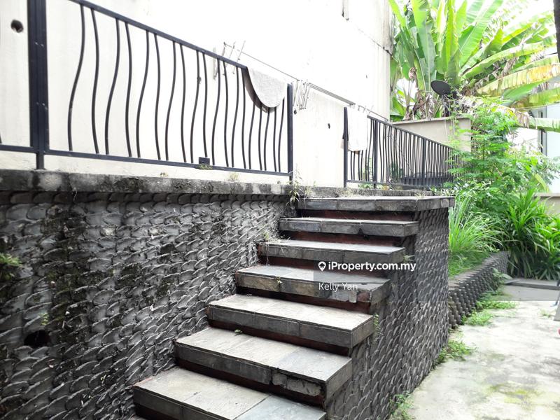 Rumah Berkembar untuk Dijual di Ulu Kelang, Selangor oleh Kelly Yan Kai Lit - iProperty.com.my