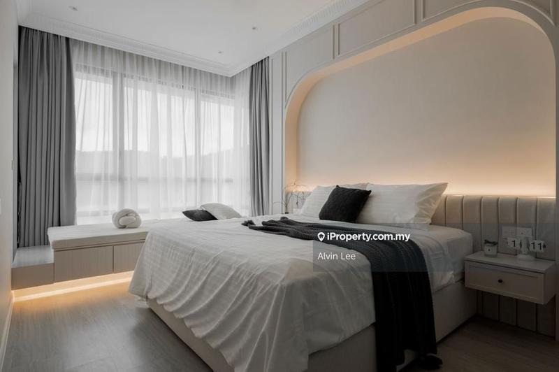 For Sale - The Rainz