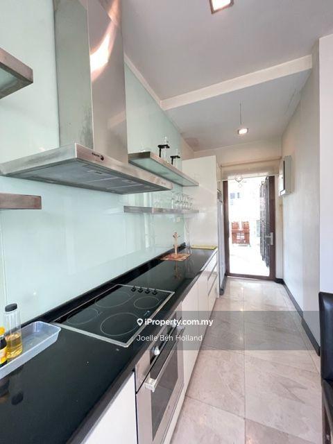 Rumah Berkembar untuk Dijual di Mont Kiara, Kuala Lumpur oleh Joelle Beh Holland - iProperty.com.my