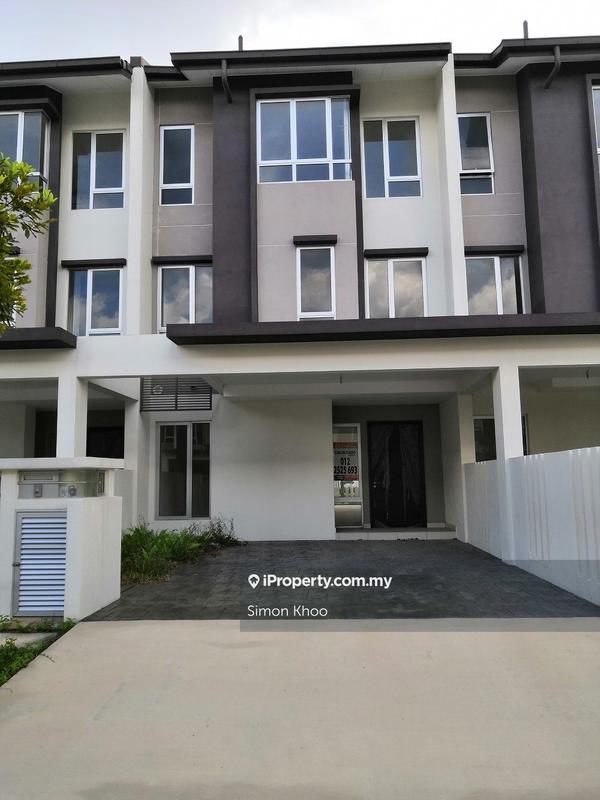 3-storey Terraced House for Sale in Telok Panglima Garang, Selangor by Simon Khoo - iProperty.com.my