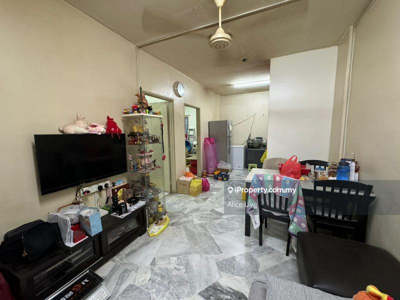For Sale - Teratai Mewah Apartment Block 4 & 6