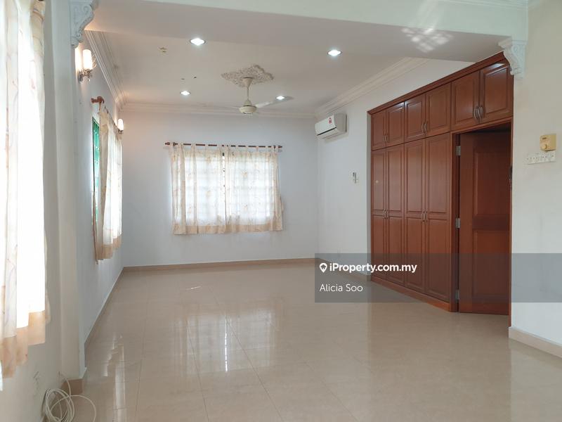 Rumah Teres 2-Tingkat untuk Dijual di Bukit Rahman Putra, Sungai Buloh oleh Alicia Soo - iProperty.com.my