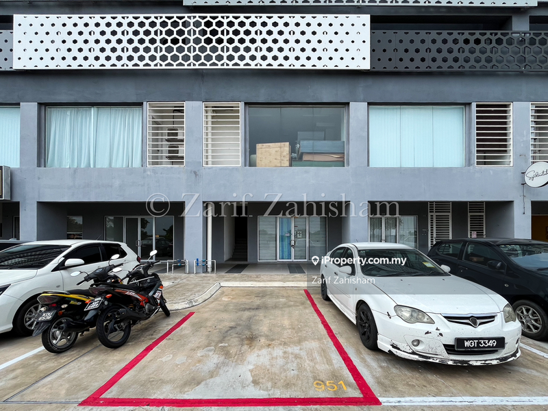 Shop-Office for Sale in Southville City Bangi, Dengkil by Zarif Zahisham - iProperty.com.my