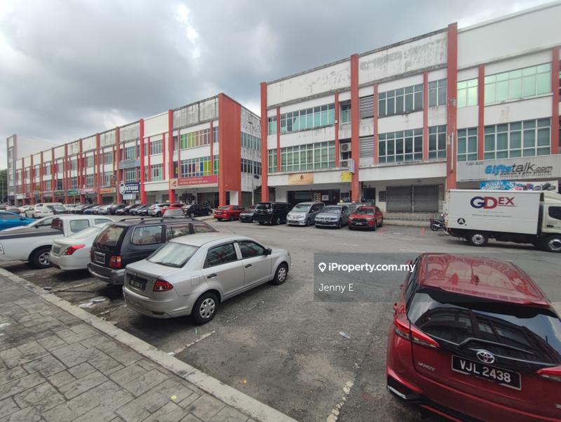 Shop for Sale in Taman Bukit Serdang, Seri Kembangan, Seri Kembangan by Jenny E - iProperty.com.my