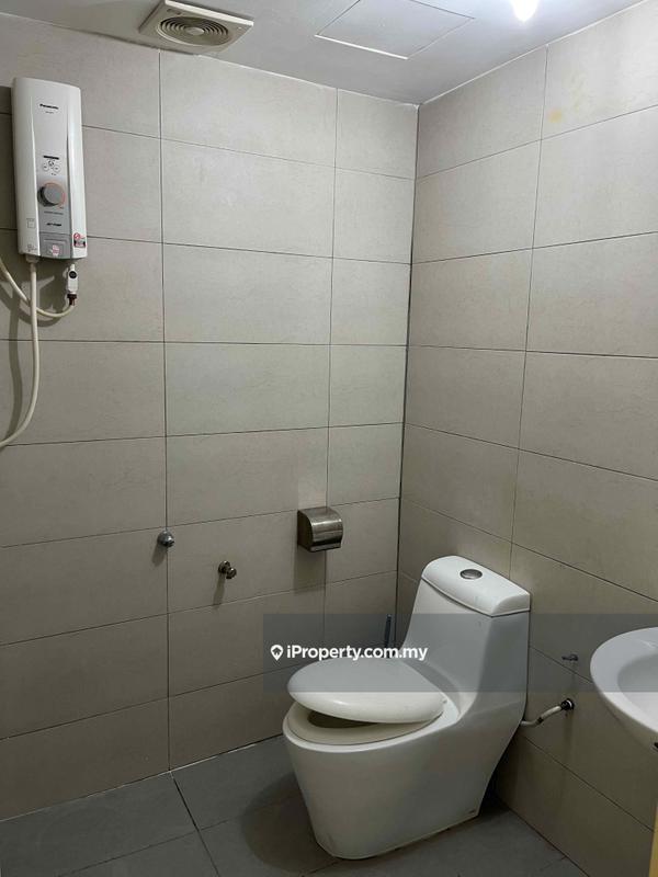 Kediaman Servis untuk Dijual di Fahrenheit 88 (KL Plaza Suites) oleh Chen Kah Seng - iProperty.com.my